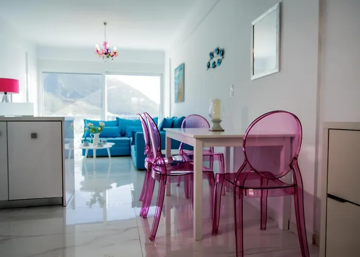 Seafront Luxury Residence With Amazing View