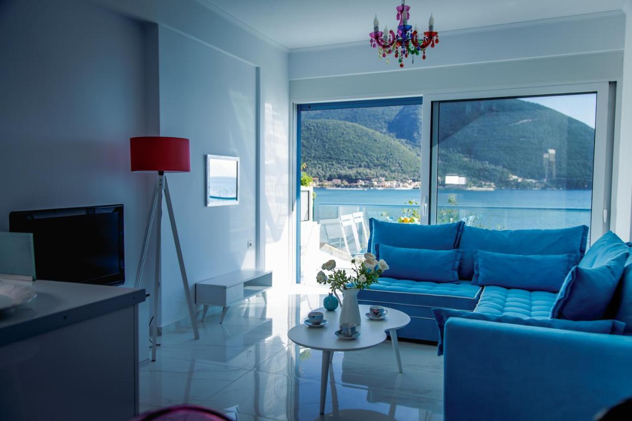Seafront Luxury With Amazing View * Vasilikí